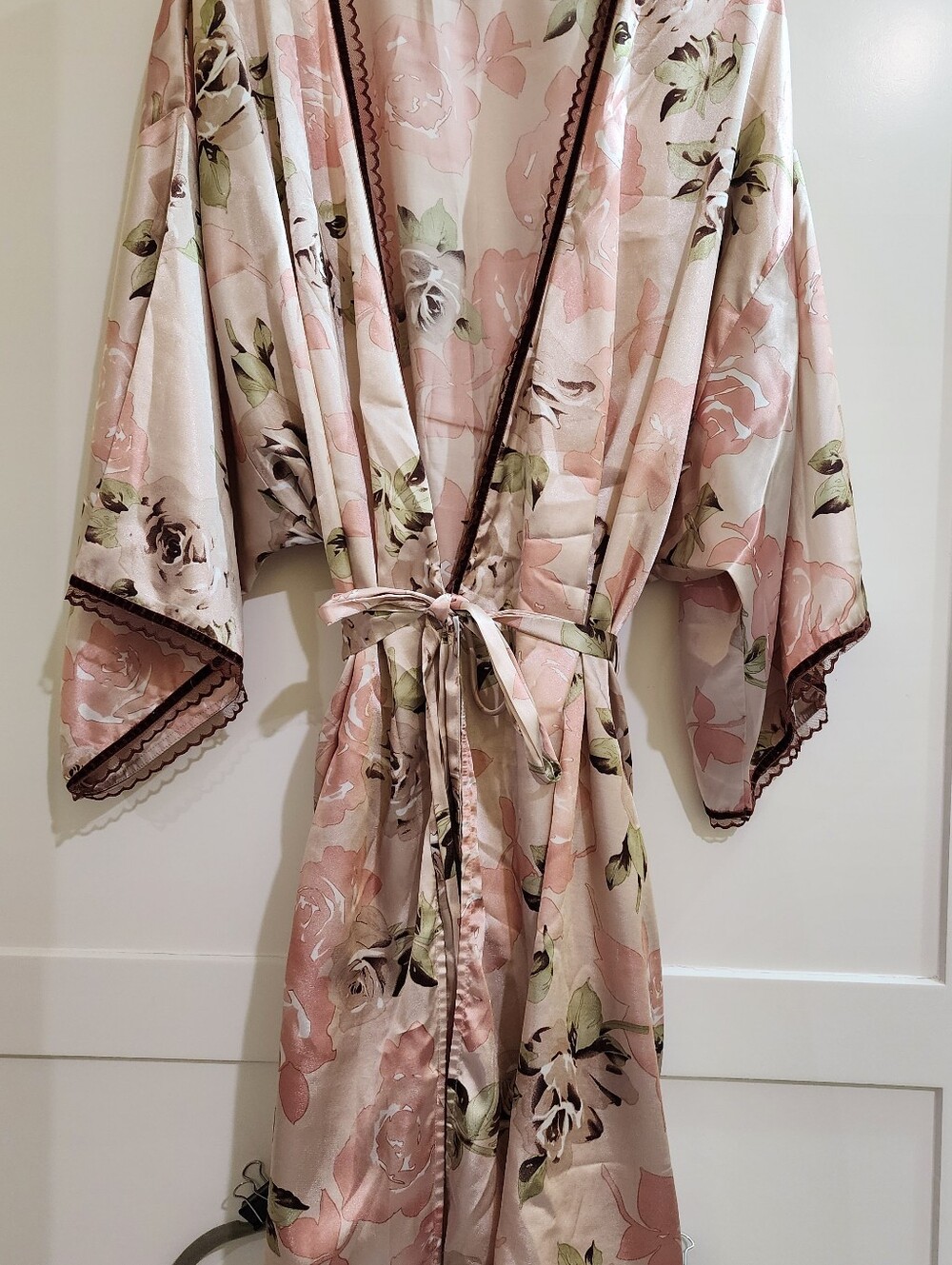 Women's Pink Floral Satin Type Lounge Set